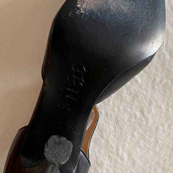 Maria Cristina Woman's Leather Pointy Toe Pumps - Picture 6 of 15